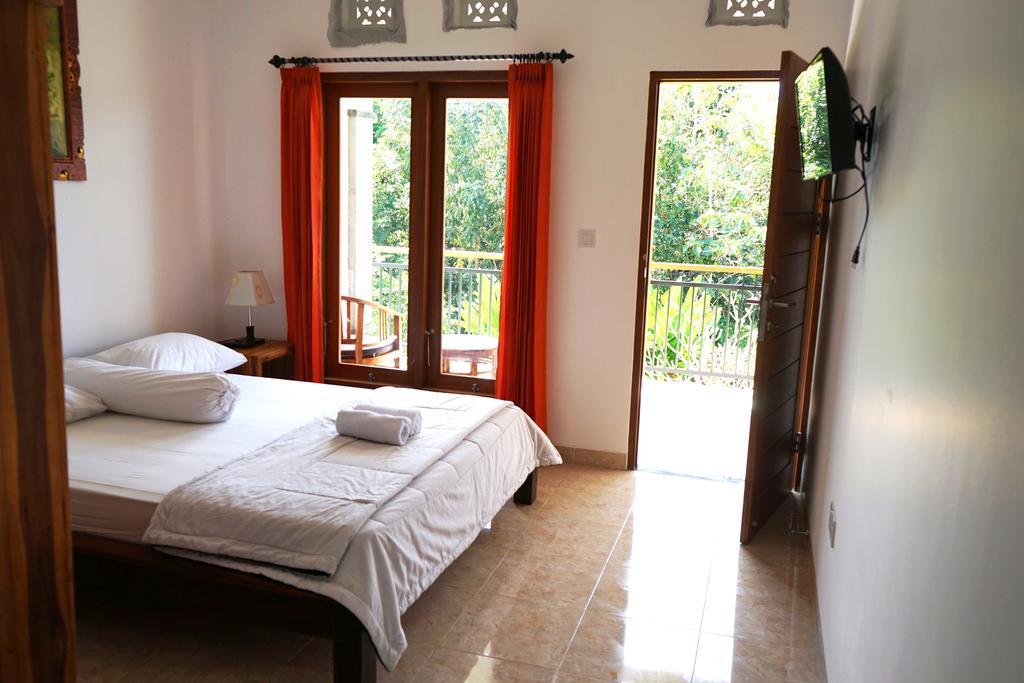 Uluwatu Made Guesthouse Екстер'єр фото
