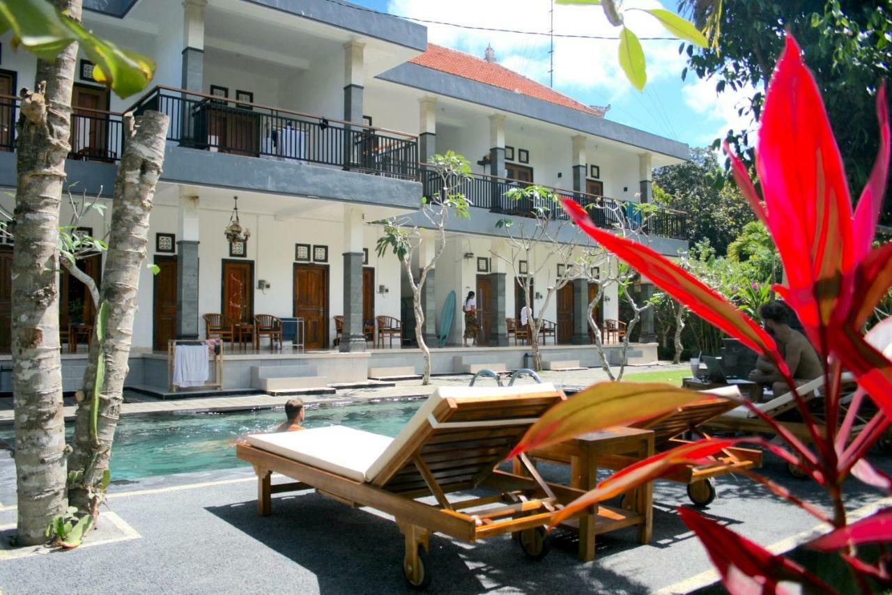 Uluwatu Made Guesthouse Екстер'єр фото