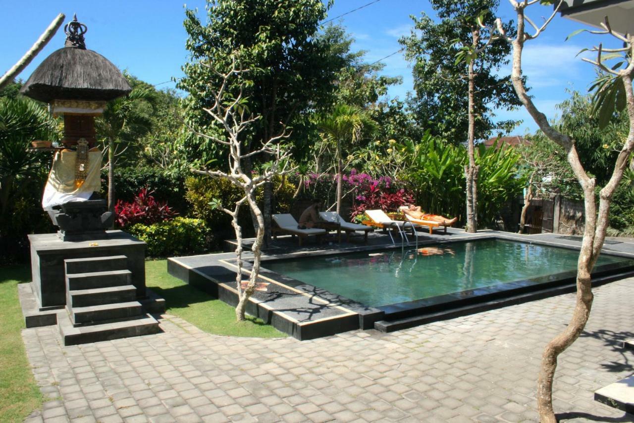 Uluwatu Made Guesthouse Екстер'єр фото