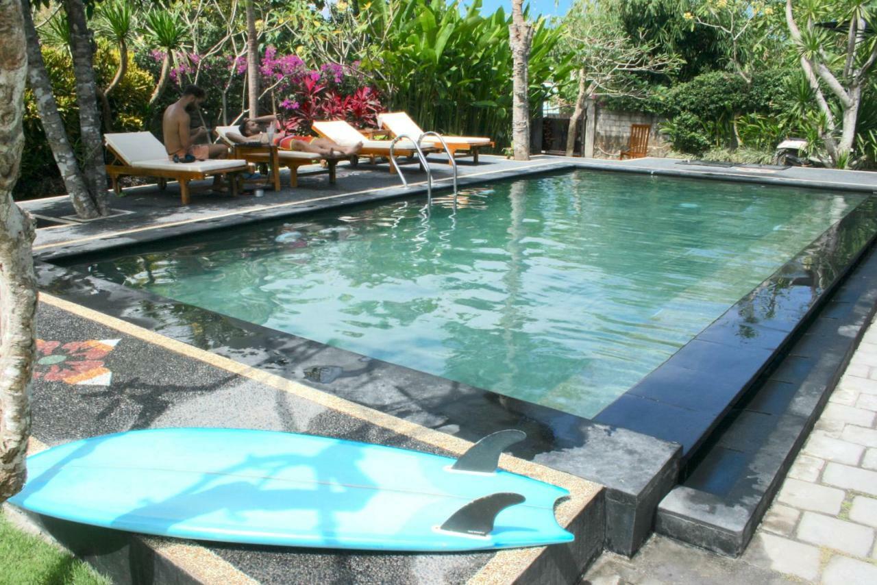 Uluwatu Made Guesthouse Екстер'єр фото