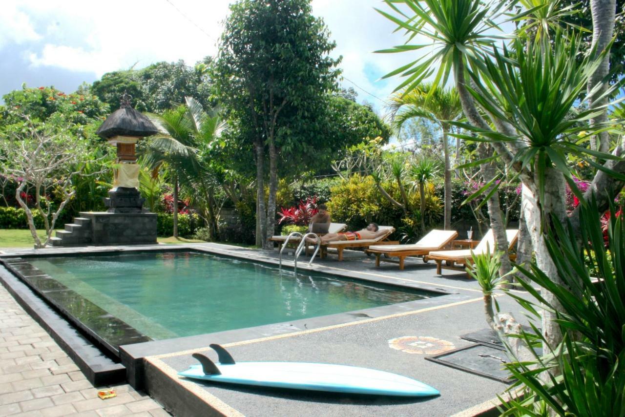 Uluwatu Made Guesthouse Екстер'єр фото
